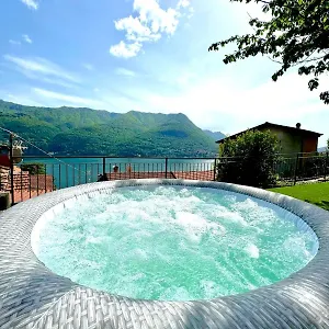 terrazza-di-luisa-parking-wifi-vista-lago.it-lombardy.com/